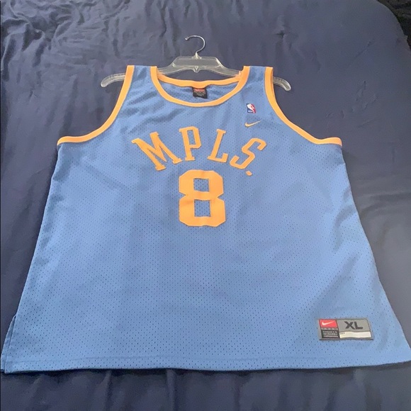Kobe Bryant Minneapolis Lakers Jersey (2001-2002)